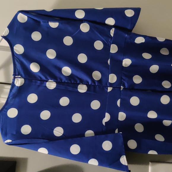 Dress - Picture 2 of 3